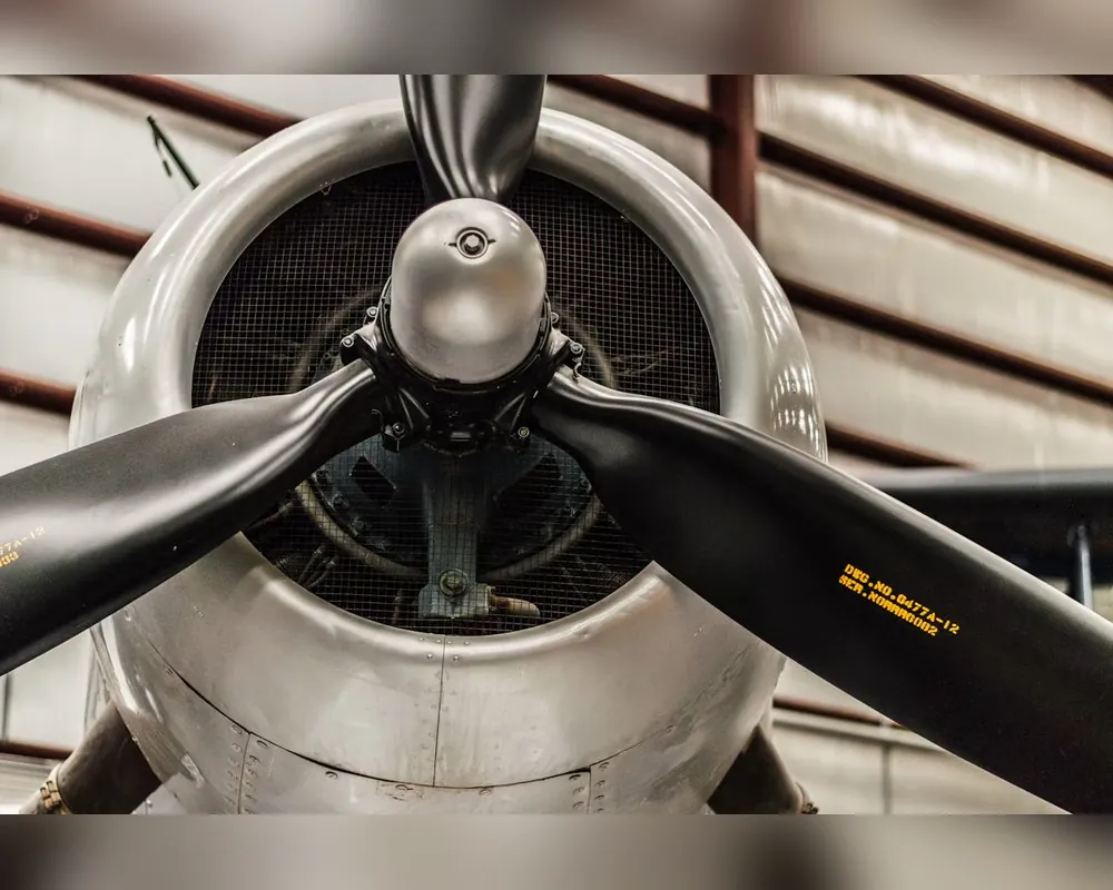 Moteur et hélice d'un avion de tourisme